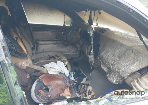 2007 Lincoln Town Car Signature Limited from USA, damaged, VIN 1LNHM82V77Y602349